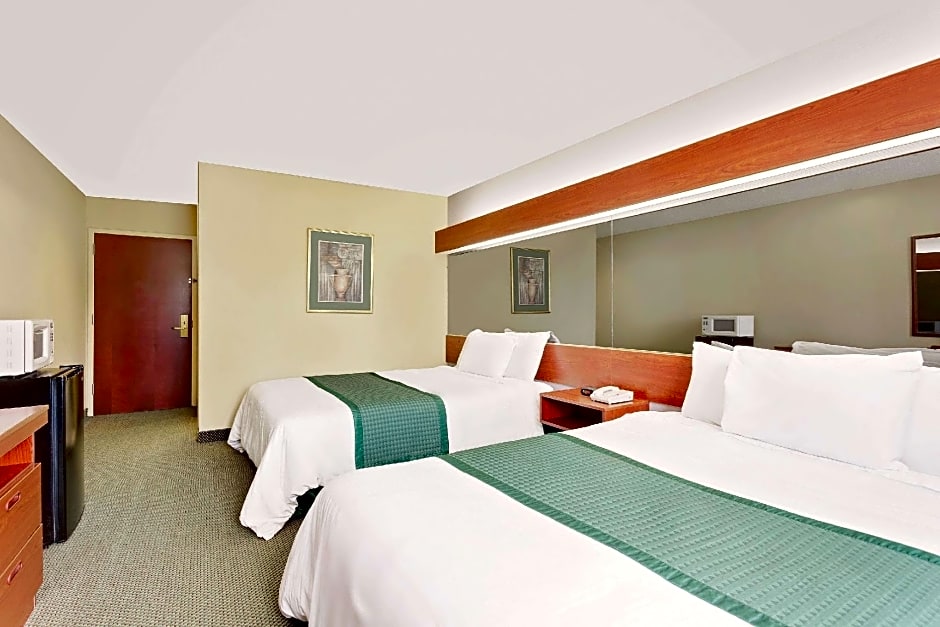 Microtel Inn & Suites by Wyndham Thomasville/High Point/Lexi