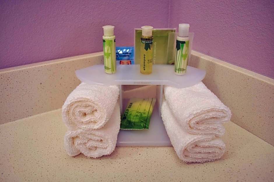 Holiday Inn Express & Suites Price By IHG