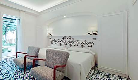 Deluxe Double or Twin Room with Spa Bath