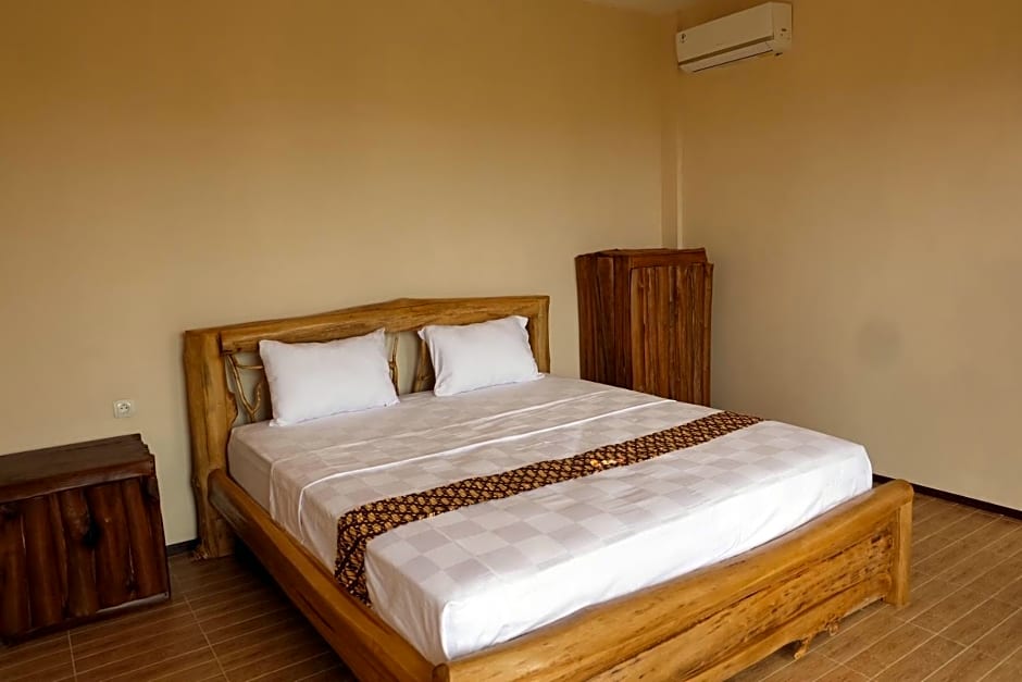 Kelapa Surf Villa
