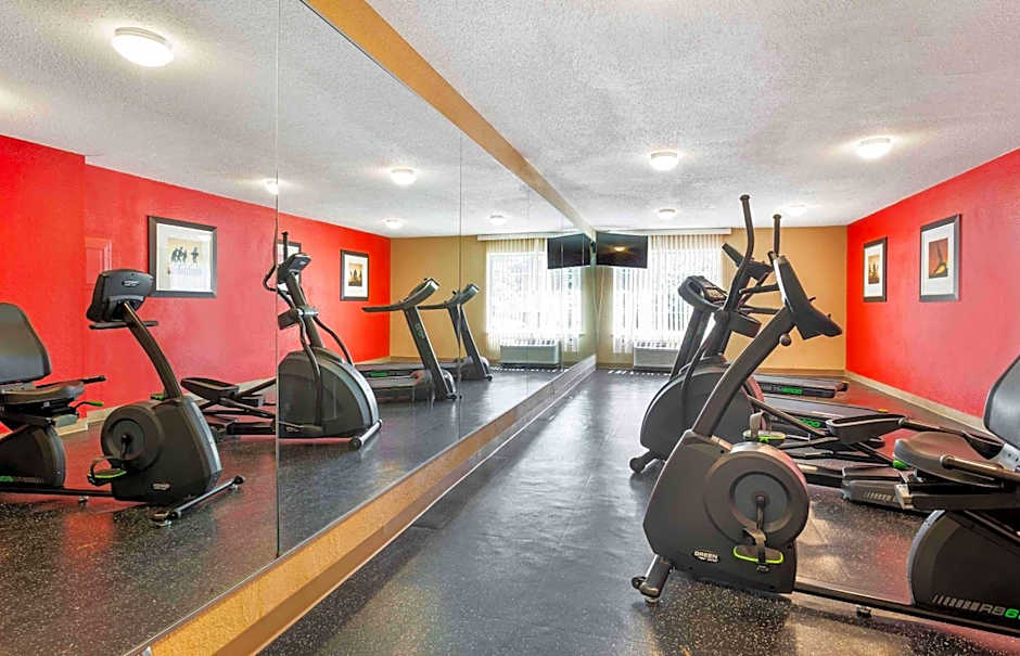 Extended Stay America Suites - Newark - Woodbridge