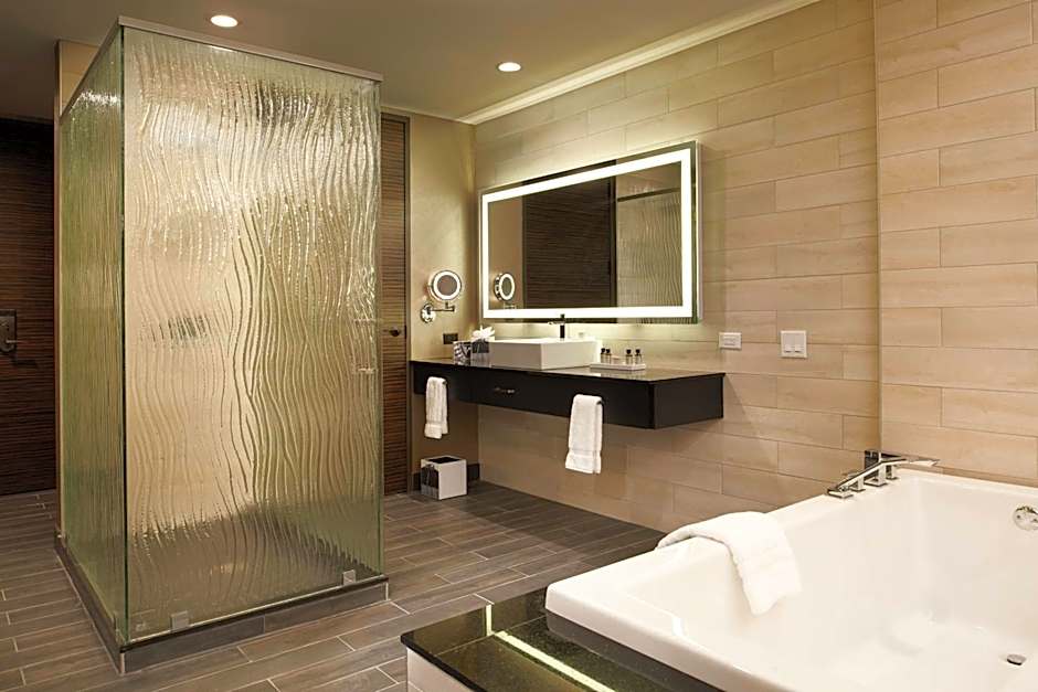 Metropolitan at The 9, Autograph Collection by Marriott