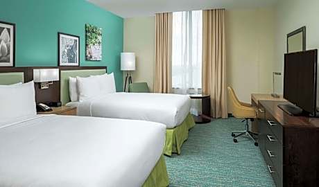 Queen Room with Two Queen Beds and Tub - Mobility and Hearing Access
