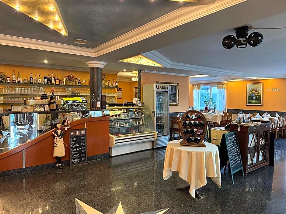 Hotel & Restaurant Garda