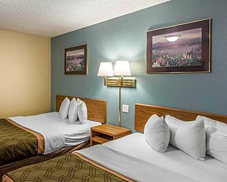 Double with 2 Double Beds - Smoking