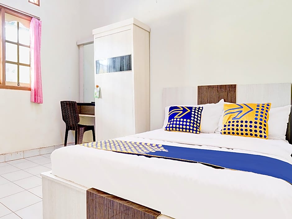 SPOT ON 93005 Berkah Kedawung Syariah  Near Fakultas Farmasi Universitas Muhammadiyah Ahmad Dahlan C