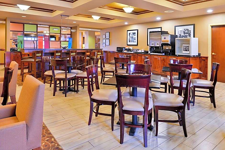 Hampton Inn By Hilton Greensboro-East
