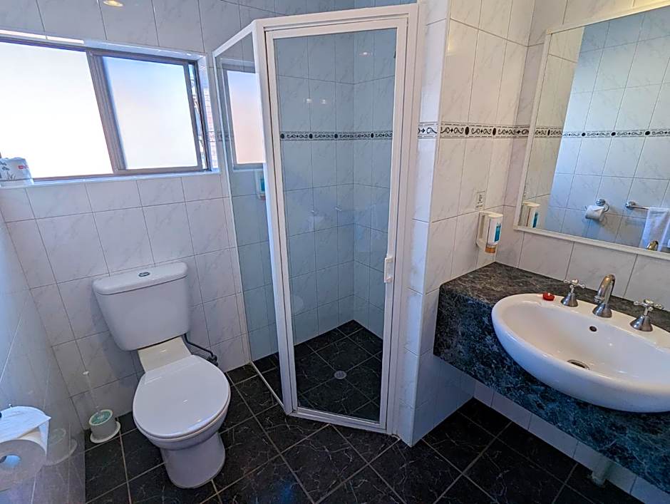 Arkana Motor Inn & Terrace Apartments