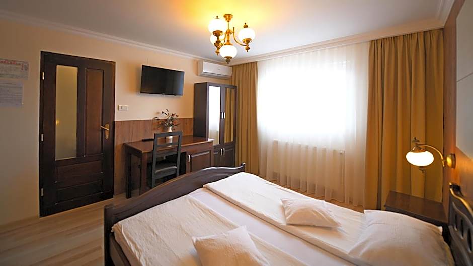 Pensiunea Sarmis Cristal