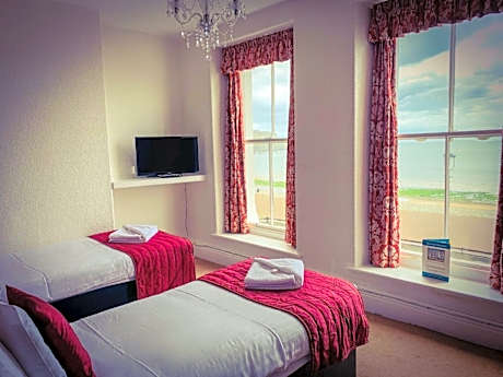 Twin Room with Sea View