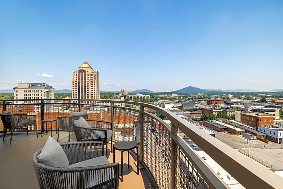 Hampton Inn & Suites Roanoke Downtown