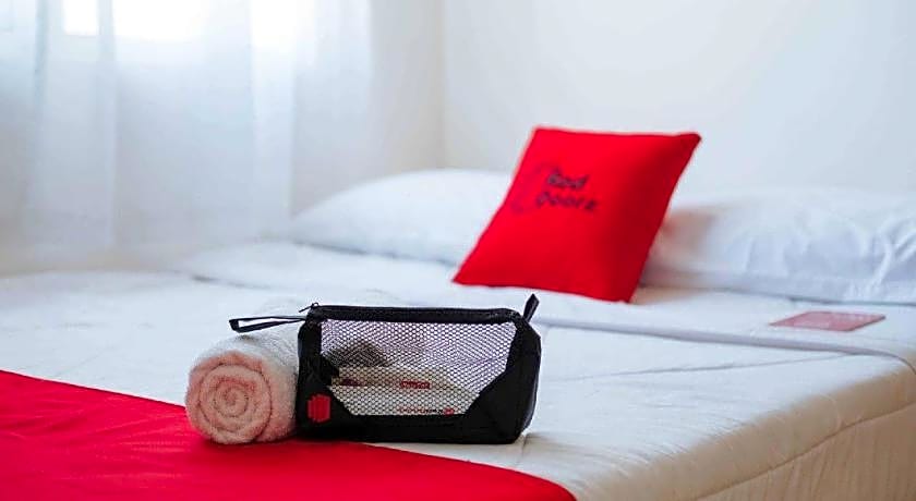 RedDoorz near Sarangan Lake