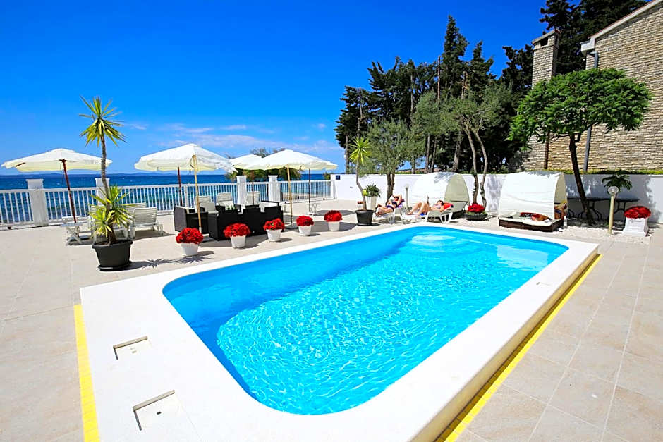 Villa Triana-Adults Only