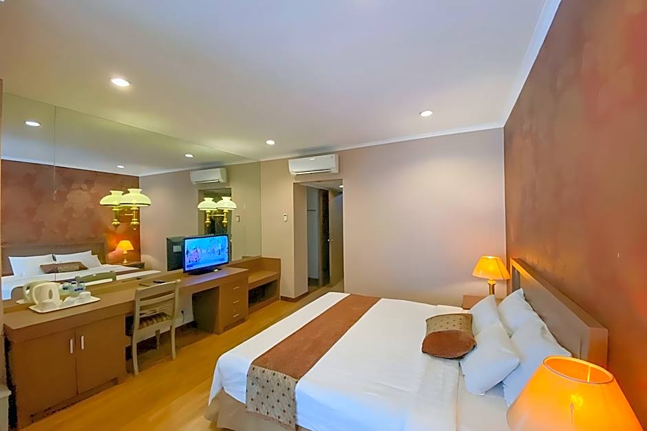 Riyadi Palace Hotel