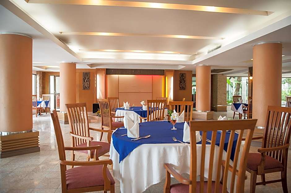 Phi Phi Island Cabana Hotel