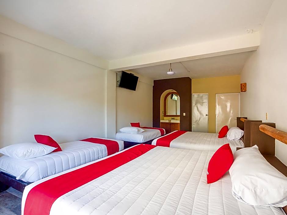 OYO Hotel Posada Lys, Zihuatanejo