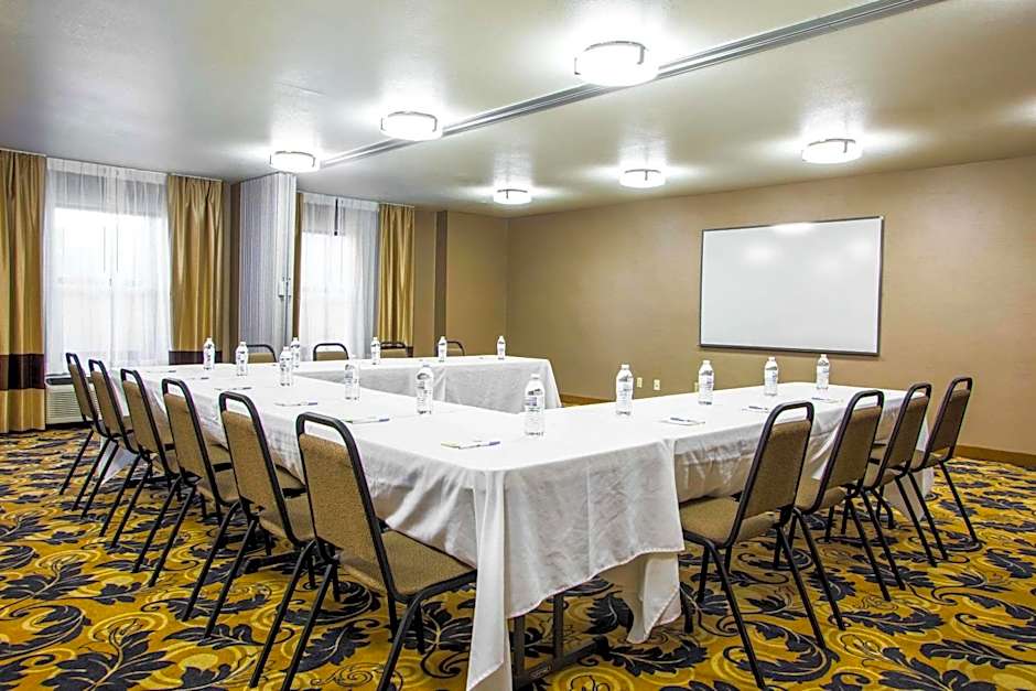 Comfort Inn & Suites Springfield I-44