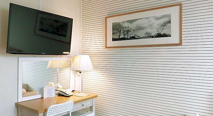 Golden Park Hotel