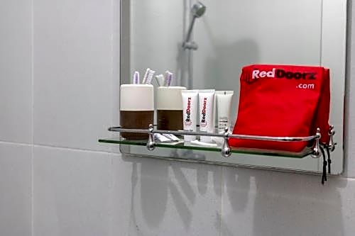 RedDoorz @ Mudu Taki Dalung