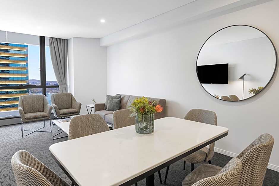 Meriton Suites Herschel Street, Brisbane