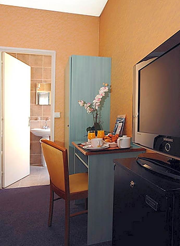 Auriane Porte De Versailles