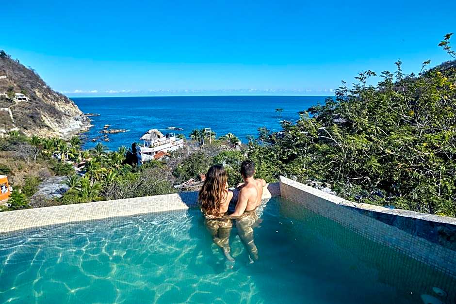 Casa Roni by Xeno - 5 Bedroom Luxury Villa with Ocean View