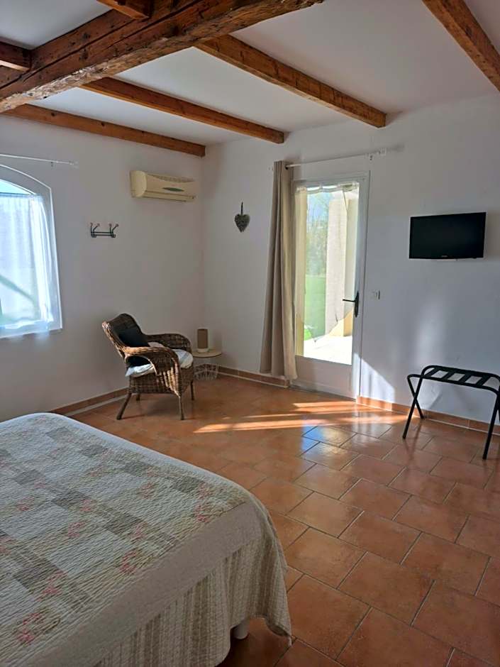 Mas Clement - Chambre et table d'hôtes