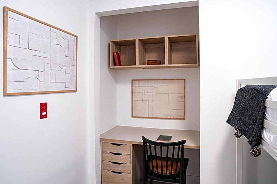 Sea Eagles Landing by Revelstoke Vacations