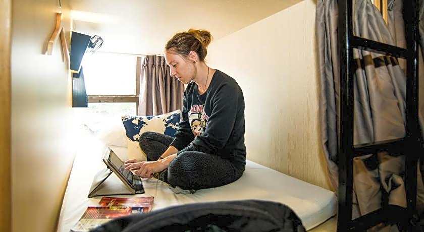 Traveller Bunker Hostel