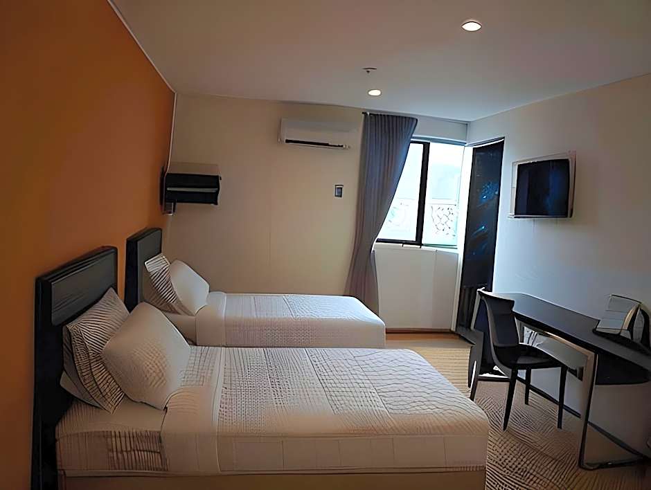 Padungan Hotel