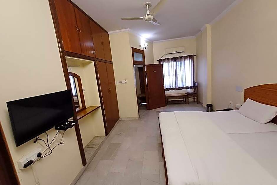 Hotel Raghav Palace