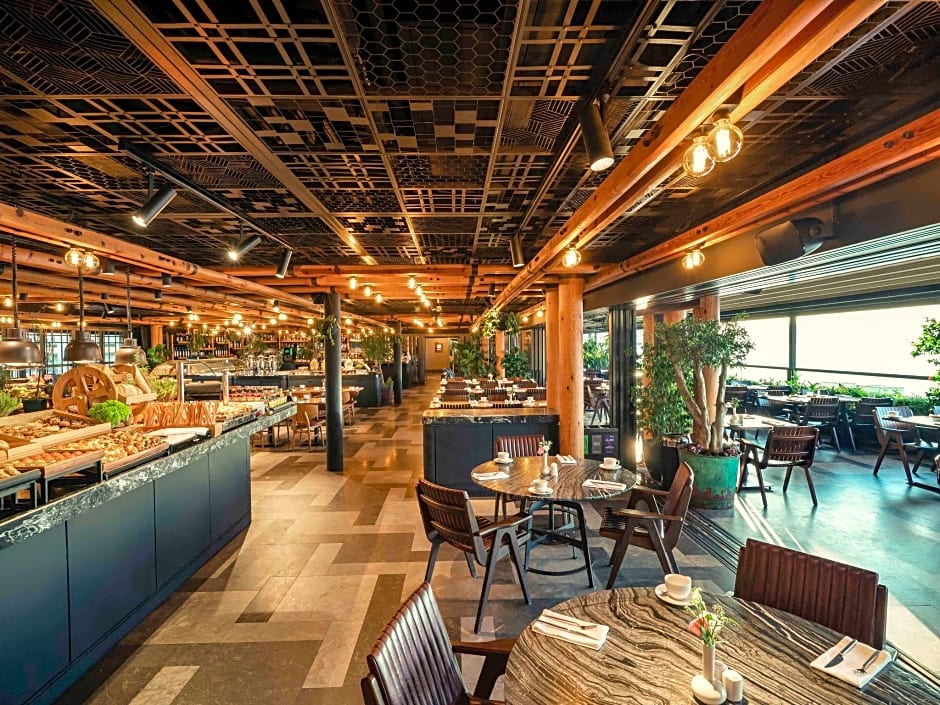 Novotel Istanbul Bosphorus Hotel