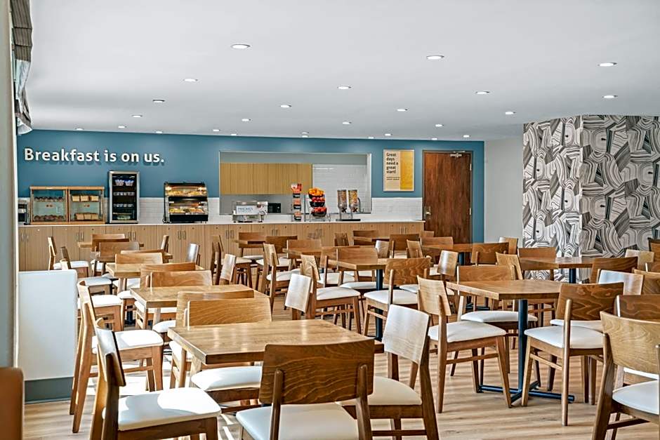 Days Inn by Wyndham Regina