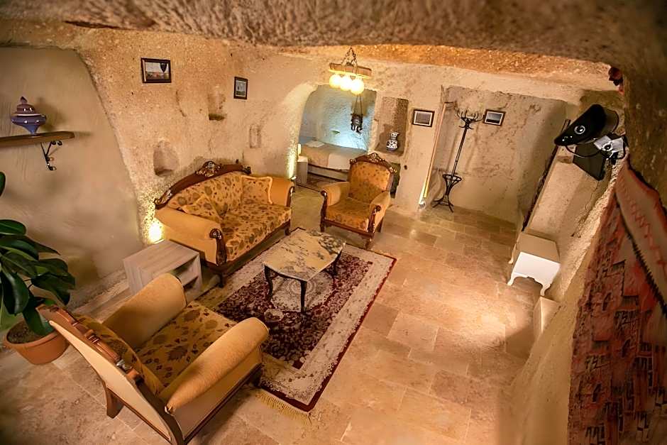 Center Cave Hostel