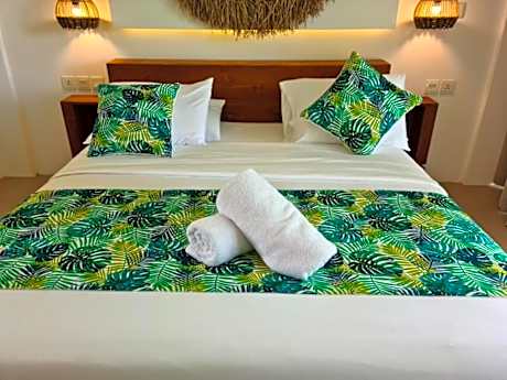 Deluxe Double or Twin Room with Garden View