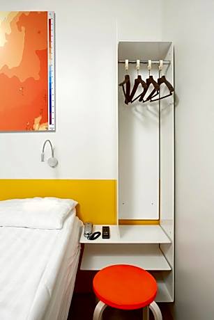 Budget no window Single Room