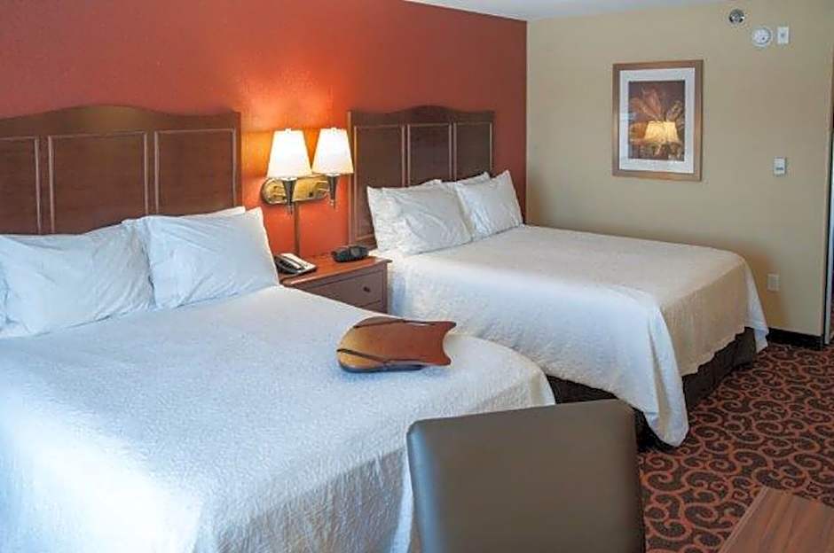 Photo 1 of 1 of 2 Queen Beds, Hearing Accessible