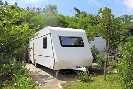 Kenting Houbihu Camping Car