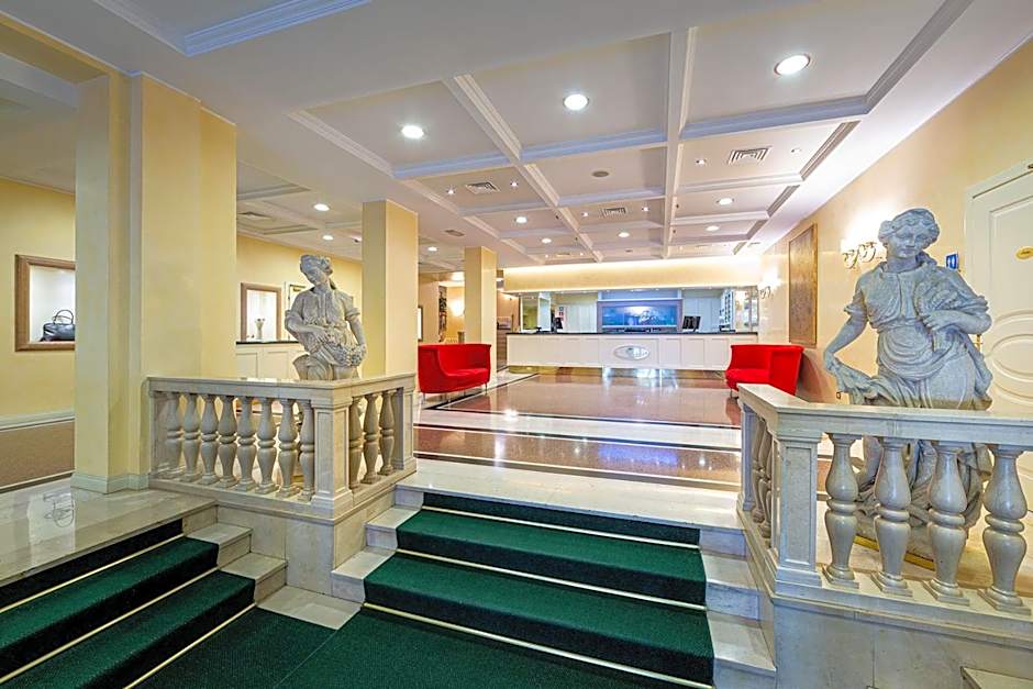 Ambassador Palace Hotel