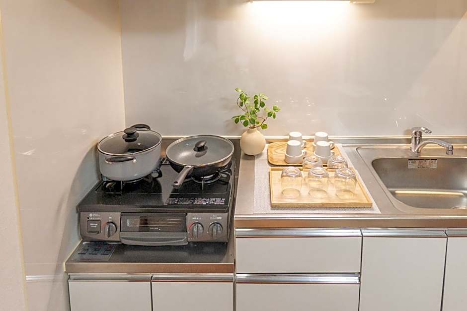 34 Sugamo Diamond mansion 401 direct to Ikebukuro Yamanote line 5mins