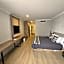 Charbonnier Motor Inn