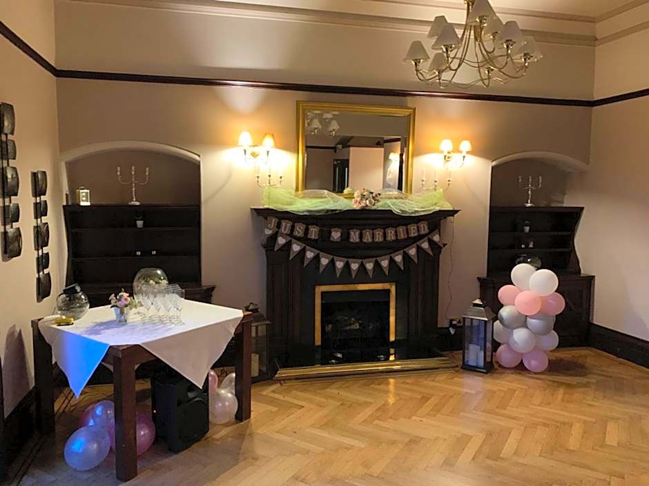 OYO Dunmar House Hotel