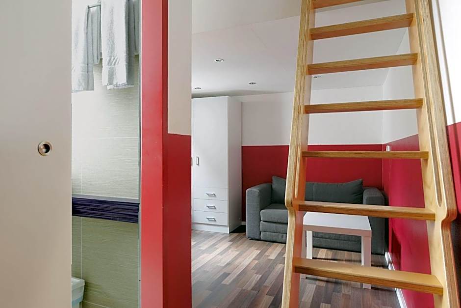 Ballhaus Berlin Hostel