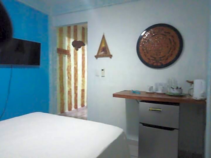 CANCUN GUEST HOUSE