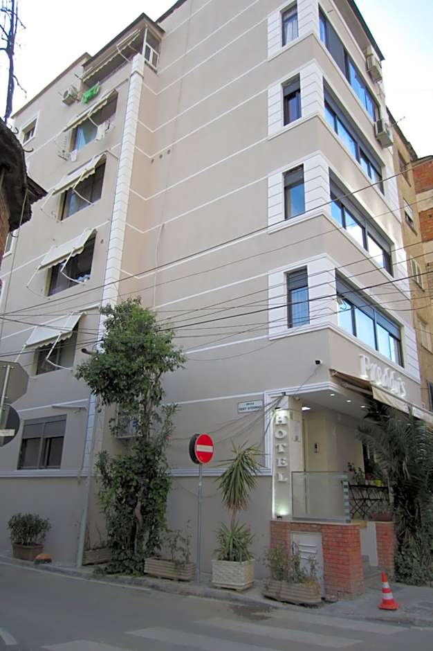 Freddy's Hotel