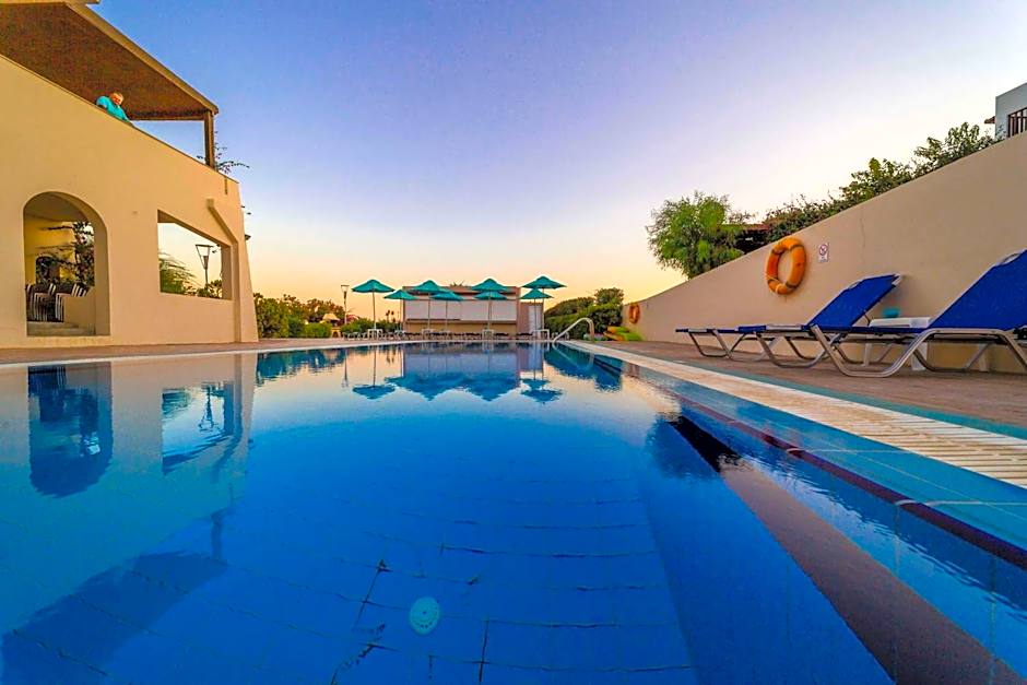 Amaryllis front beach hotel