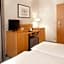 TOWNHOUSE Hotel