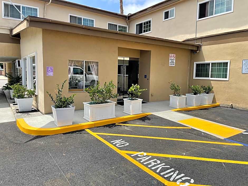 Grand Inn