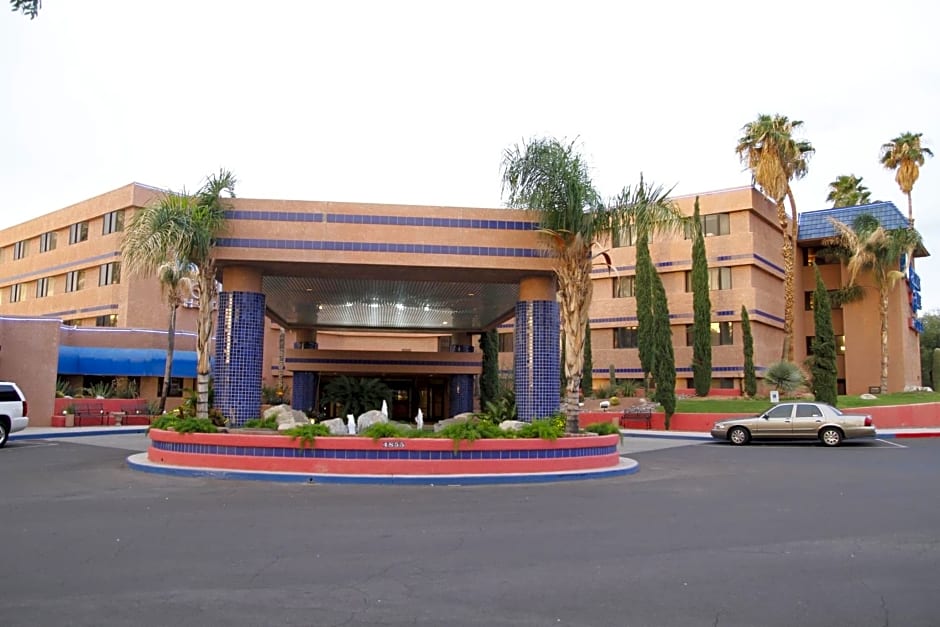 Ramada by Wyndham Viscount Suites Tucson East