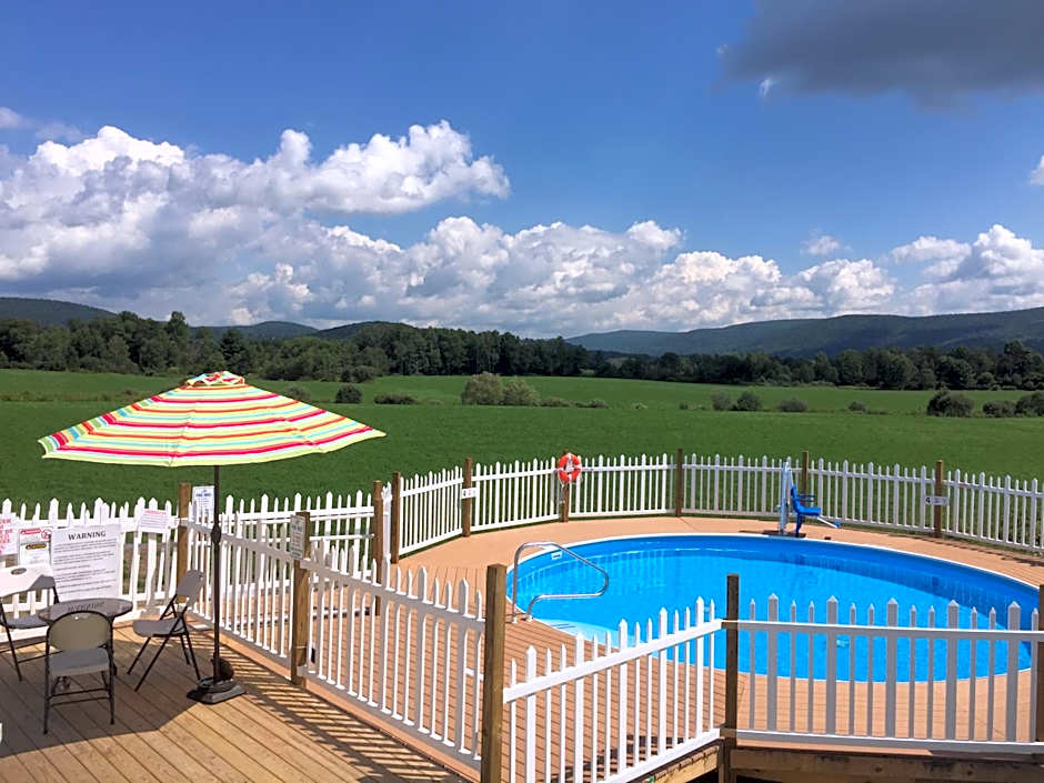 Apple Inn and Suites Cooperstown Area